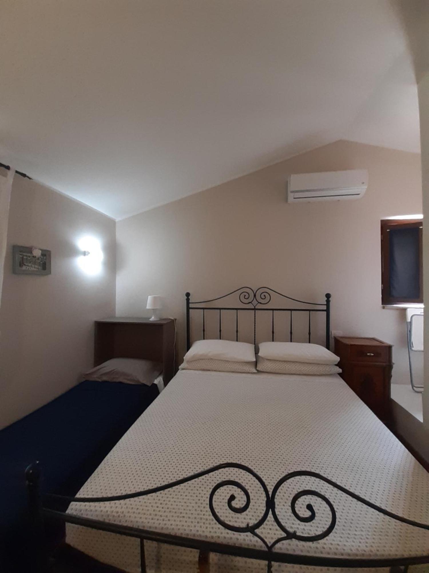 B&B La Casa Di Alice Фоліньо Номер фото