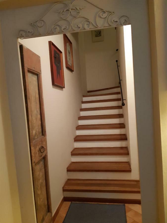 B&B La Casa Di Alice Фоліньо Екстер'єр фото