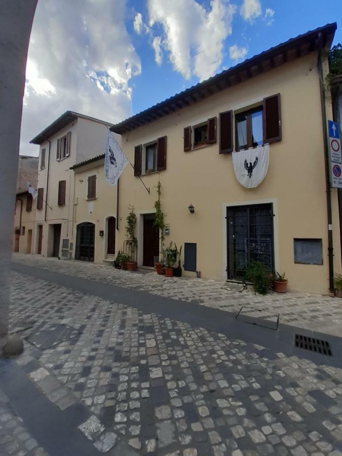 B&B La Casa Di Alice Фоліньо Екстер'єр фото