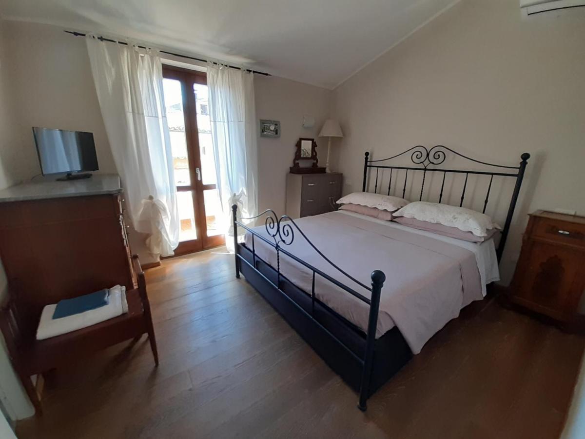 B&B La Casa Di Alice Фоліньо Екстер'єр фото